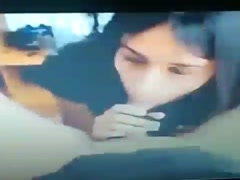 Ima samo 18 godina a pusi ga kao profesionalac