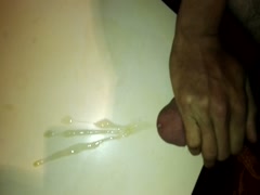 Drkanje cupavog mladog kurca