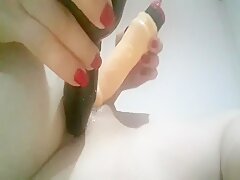 Mala širi rupice za moju kitu